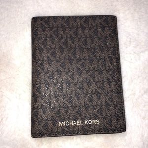Michael Kors wallet